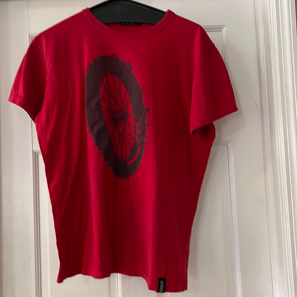 Bicycle tire organic cotton T-shirt. Unisex